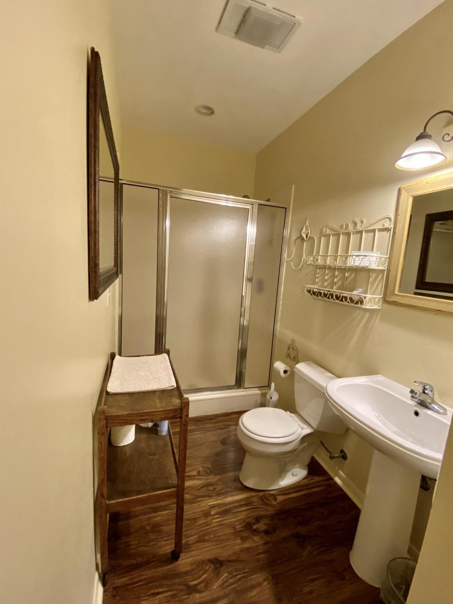 Comal Inn Ню Браунфелс Екстериор снимка